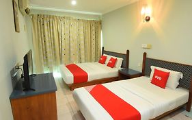 Oyo 89642 Highway Inn